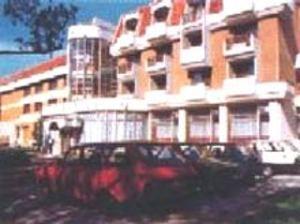 Crang Hotel Bodzavásár Kültér fotó